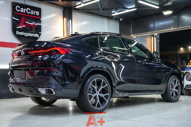 BMW X6 — الجهة الخلفية بعد اكتمال العمل